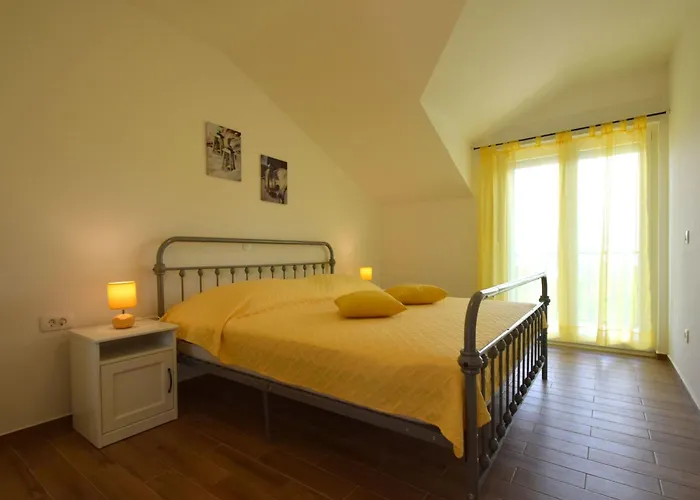 Holiday home Gloria-ferienhaus Im Gruenen By Interhome Risika