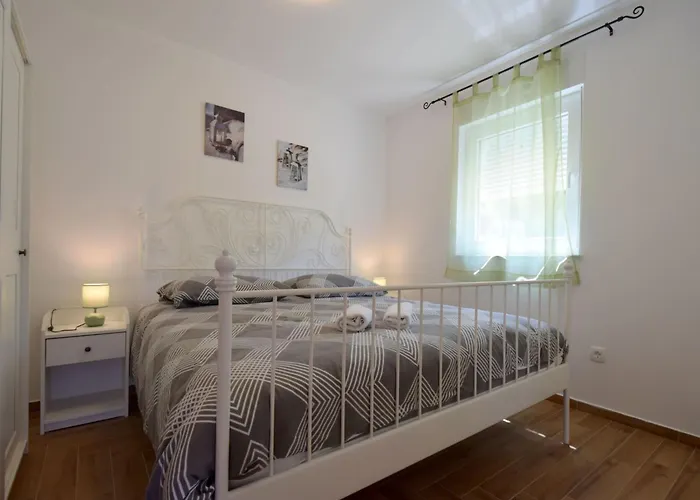 Gloria-ferienhaus Im Gruenen By Interhome Nyaraló